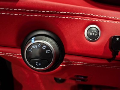 2015 Ferrari 488 GTB 照片 33