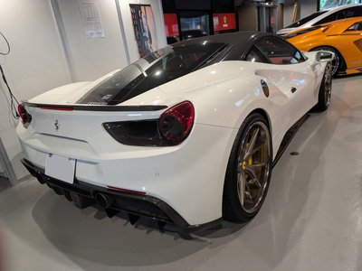 2015 Ferrari 488 GTB 照片 5