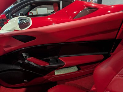 2015 Ferrari 488 GTB 照片 31