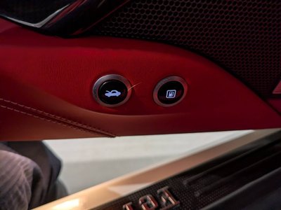 2015 Ferrari 488 GTB 照片 34