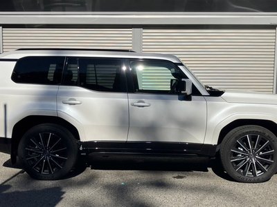صورة مصغرة 19 لـ 2025 Lexus GX