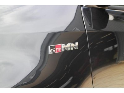 صورة 10 لـ 2023 Toyota GR YARIS