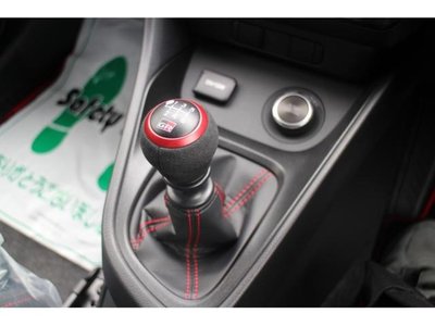 صورة 42 لـ 2023 Toyota GR YARIS