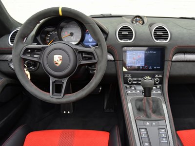 2025 Porsche 718 SPYDER photo 12