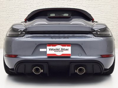 2025 Porsche 718 SPYDER photo 4
