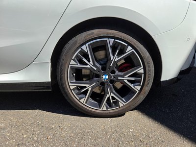 2025 BMW 1 SERIES thumbnail 19