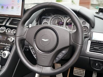 2011 Aston Martin DBS VOLANTE — фото 98