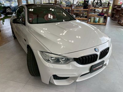 صورة 8 لـ 2015 BMW M4 COUPE
