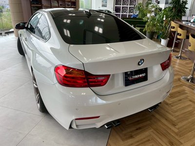 صورة 5 لـ 2015 BMW M4 COUPE