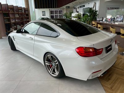 صورة 6 لـ 2015 BMW M4 COUPE