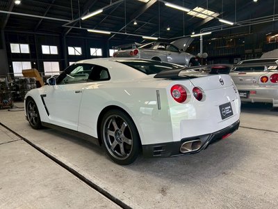 2011 Nissan GT-R 照片 3