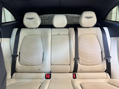 2022 Aston Martin DBX — миниатюра 20
