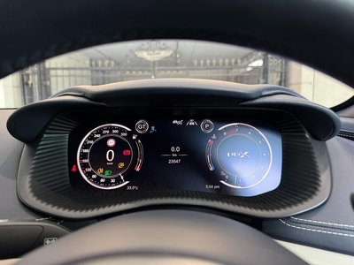 2022 Aston Martin DBX — миниатюра 48