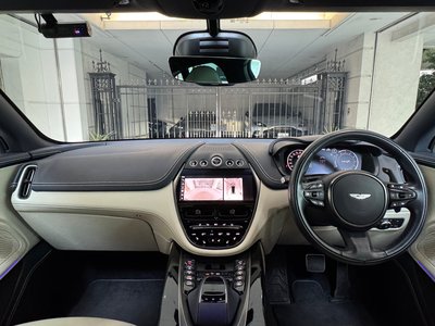 2022 Aston Martin DBX — миниатюра 42