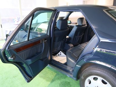 صورة 17 لـ 1993 Mercedes-BENZ E-CLASS