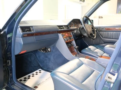 صورة 20 لـ 1993 Mercedes-BENZ E-CLASS
