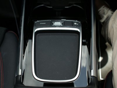 2024 Mercedes-BENZ GLB AMG 照片 13