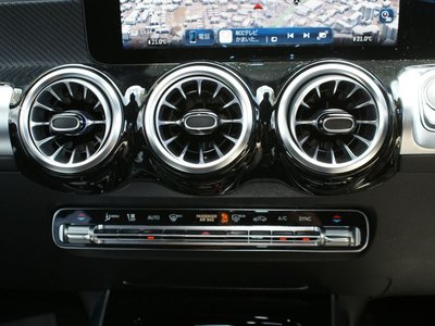 2024 Mercedes-BENZ GLB AMG 照片 11