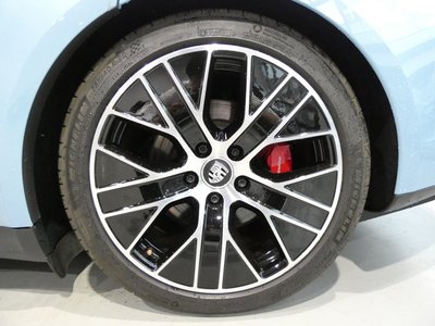 صورة 71 لـ 2021 Porsche TAYCAN