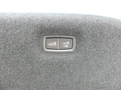 صورة 63 لـ 2021 Porsche TAYCAN