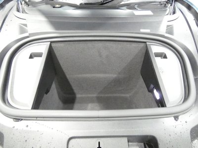 صورة 10 لـ 2021 Porsche TAYCAN