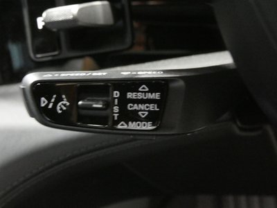 صورة 14 لـ 2021 Porsche TAYCAN