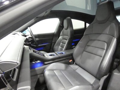صورة 56 لـ 2021 Porsche TAYCAN