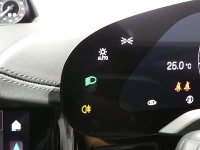 صورة 27 لـ 2021 Porsche TAYCAN