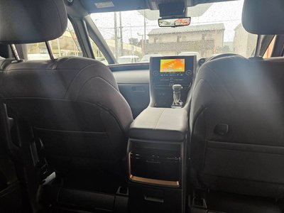 2025 Toyota ALPHARD thumbnail 24