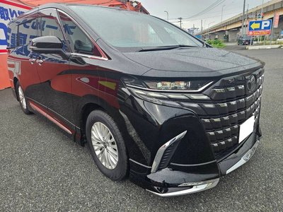 2025 Toyota ALPHARD photo 3