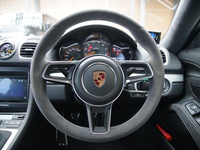 2016 Porsche CAYMAN photo 13