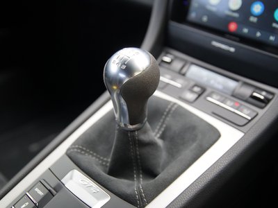 2016 Porsche CAYMAN thumbnail 20