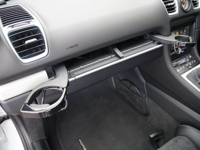 2016 Porsche CAYMAN thumbnail 30