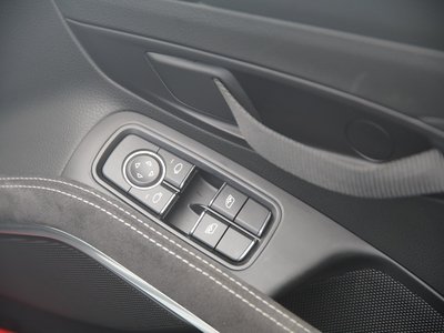2016 Porsche CAYMAN thumbnail 25