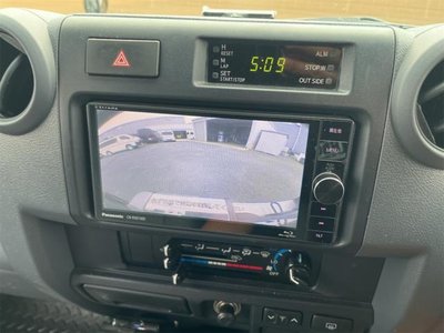 2015 Toyota LAND CRUISER 70 — фото 59