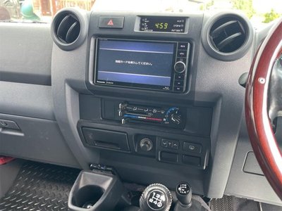 2015 Toyota LAND CRUISER 70 — фото 18