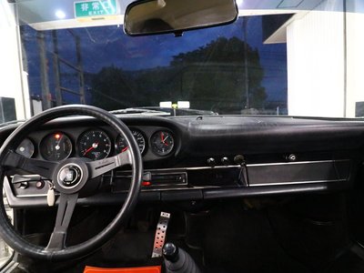 صورة 16 لـ 1972 Porsche 911