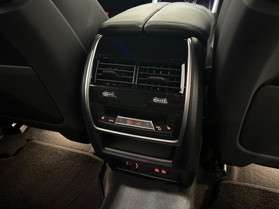 صورة 28 لـ 2023 BMW XM