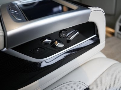2019 BMW 7 SERIES photo 16