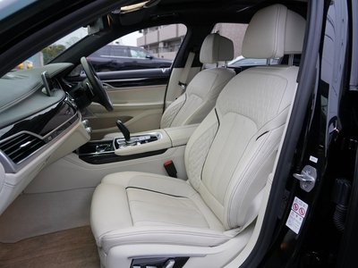 2019 BMW 7 SERIES thumbnail 23