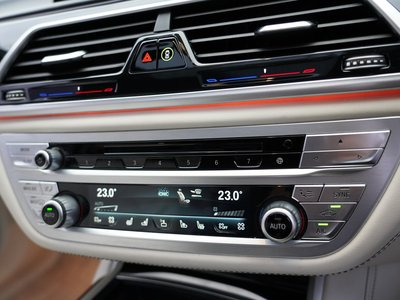 2019 BMW 7 SERIES thumbnail 29