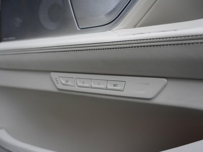 2019 BMW 7 SERIES thumbnail 19