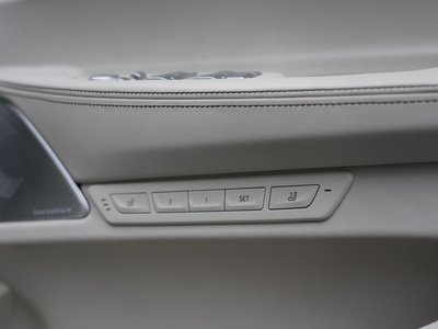 2019 BMW 7 SERIES photo 11