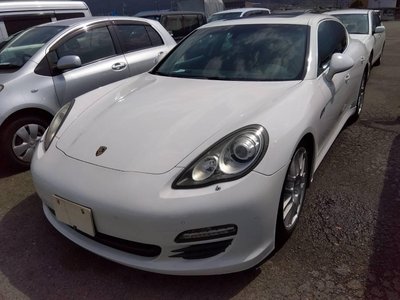 2010 Porsche PANAMERA 照片 1