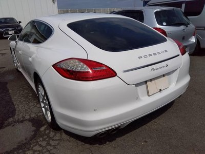 2010 Porsche PANAMERA 照片 2