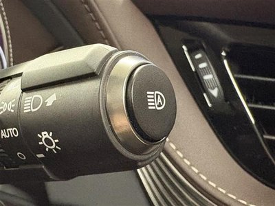 2017 Lexus LS thumbnail 21