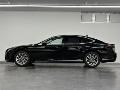 2017 Lexus LS thumbnail 36
