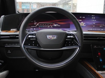 2025 Cadillac ESCALADE photo 12
