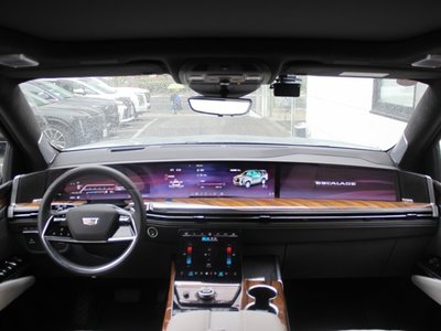 2025 Cadillac ESCALADE photo 5