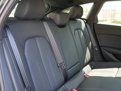 2025 AUDI A5 AVANT 照片 10